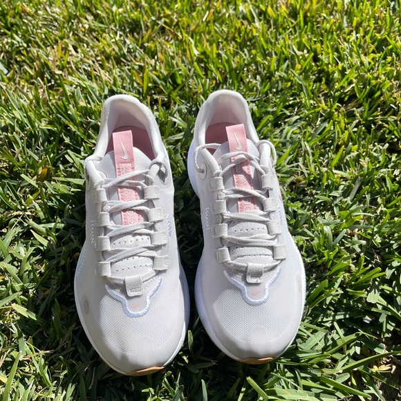 - NIKE React Escape Run Vast Grey/Pink Glaze Running shoes womens size 8 - Picture 14 of 14